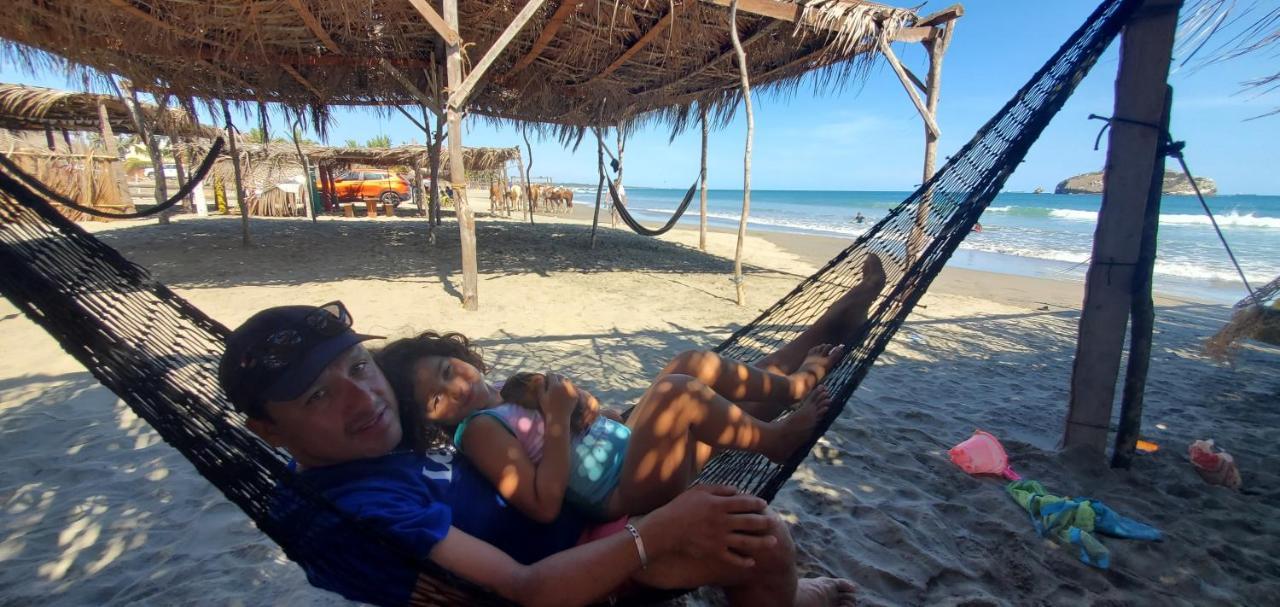 Casa Belen - Beautiful Beach View Home On Stone Island Isla La Piedra Bagian luar foto