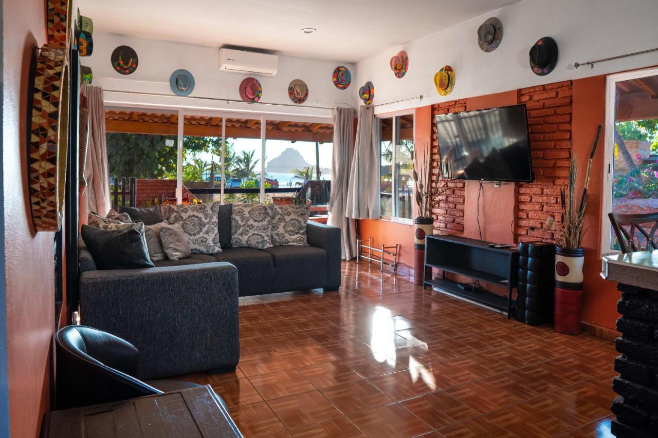 Casa Belen - Beautiful Beach View Home On Stone Island Isla La Piedra Bagian luar foto